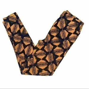 Fun pattern LulaRoe leggings